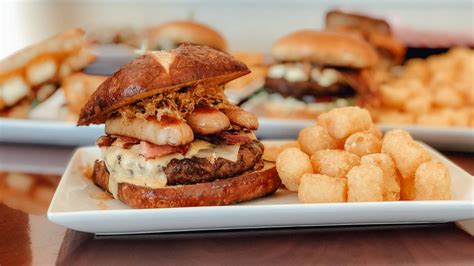 Epic Burgers Opens In Downtown Kc For Pickup Delivery Only Kansas