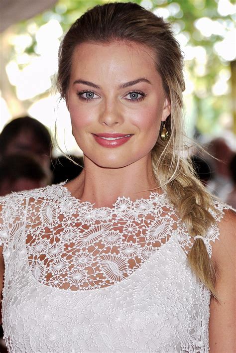 Salary Income Net Worth Margot Robbie 2023 Mywageng