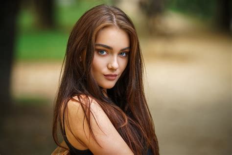 Women Brunette Blue Eyes Nose Rings Looking At Viewer Depth Of Field