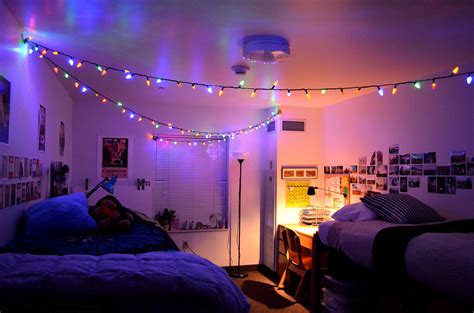 20 Dorm Room Lighting Ideas