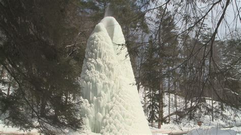 Niagara Falls Isnt The Only Wny Winter Wonder The Geyser At