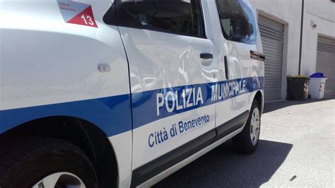 Il comune di salerno ha indetto un concorso pubblico per vigili urbani cat. Mobilità dei vigili urbani, Partecipazione a 5 Stelle ...
