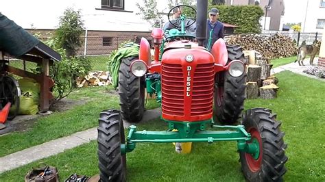 Zetor 25 štípání Dřeva Retro The Originals Tractors Antique Cars