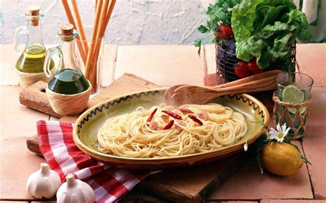 Italy Food Aesthetic Bruschetta In 2020 Italian Recipes