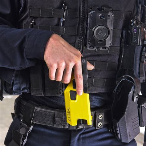 Next Generation Taser Device Approved For Uk Police Forces Defense