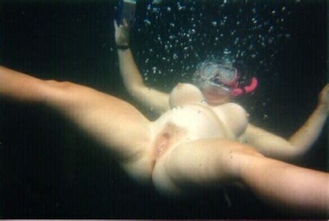 Massive Floating Mature Tits Underwater Xxx Porn