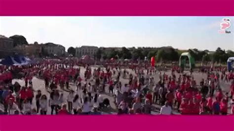 Pink Run La Corsa In Prato Della Valle A Padova Il Video 8 Maggio 2016
