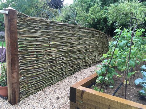 Continuously Woven Willow Fences Wonderwood