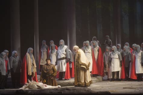 Wagners ‘parsifal Is A Rare And Immersive Experience