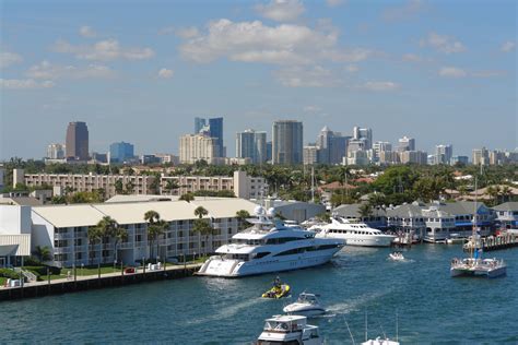 File:Fort Lauderdale-skyline-harbor.jpg - Wikimedia Commons