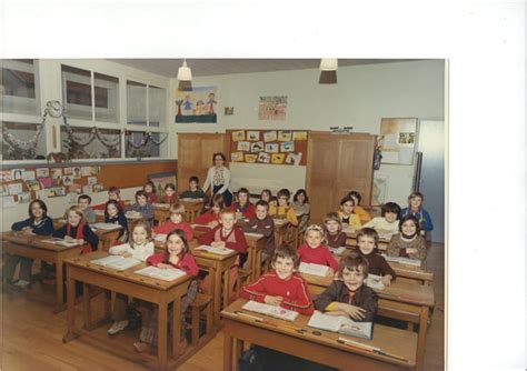 Photo De Classe Victor Hugo De 1974 Ecole Victor Hugo Copains Davant