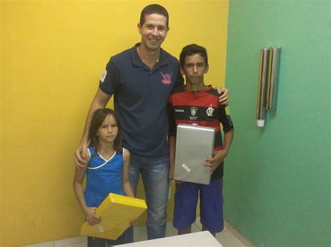 #elpaísquequeremosentvn | @rodrigologans es candidato a constituyente por el distrito 9 y también será parte del programa de hoy. HOMENAGEM AOS OUVINTES DA RÁDIO 87.9 FM GABI E RODRIGO DO ...