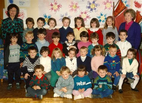 Photo De Classe Moyenne Section De 1989 Ecole Beaulieu Copains D Avant