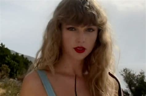 Get The Exact Dress Worn By Taylor Swift In Her New ‘wildest Dreams