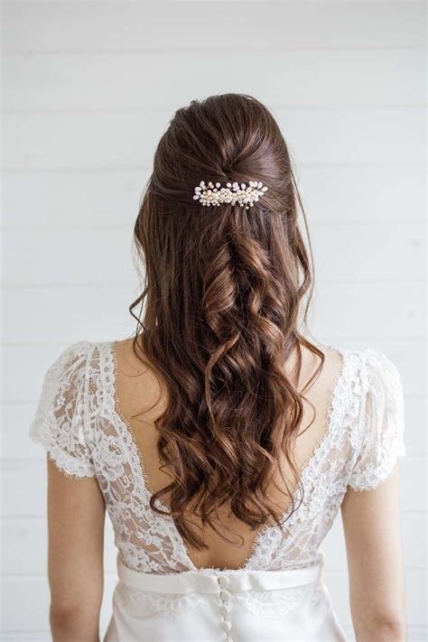 This Beautiful Pearl Wedding Hair Comb Is Just Perfect For Finishing