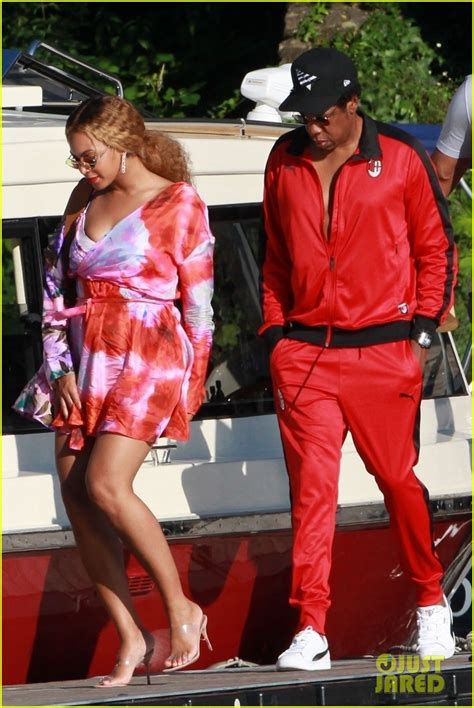 Beyonce And Jay Z Take A Romantic Boat Ride On Lake Como Photo 4111609 Beyonce Knowles Jay Z