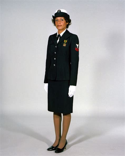 Navy Uniforms Womens Service Dress Blue E 1 Through E 6 1984