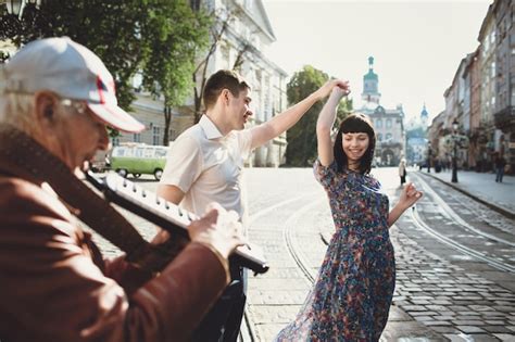 Couple Dancing On The Street Photo Premium Download