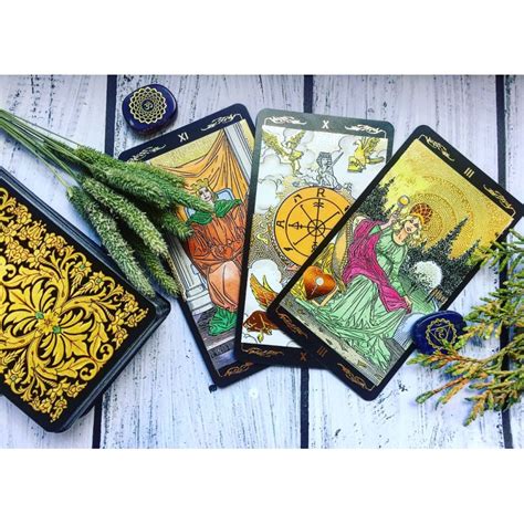 This card is traditionally entitled the page, but in some modern decks appears as a princess. Карты Золотое Универсальное Таро Golden Universal Tarot ...