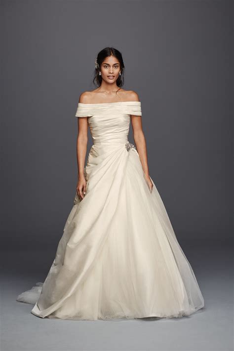 50 Gorgeous Wedding Dresses You Wont Believe Cost Less