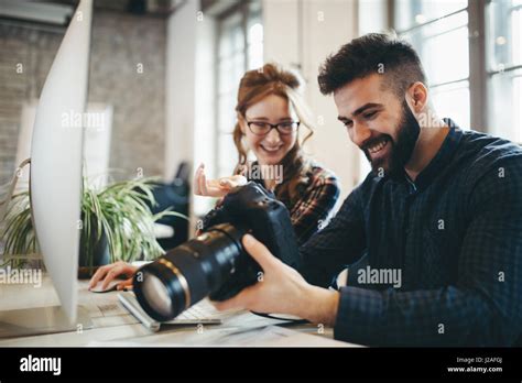 Professional Photographer Team Hi Res Stock Photography And Images Alamy