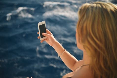 Shipwrecked Beach Chronicles Selfies