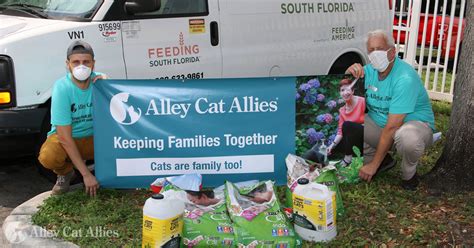 Keeping Families Togetherâ„¢ Alley Cat Allies Donates Food For Animals
