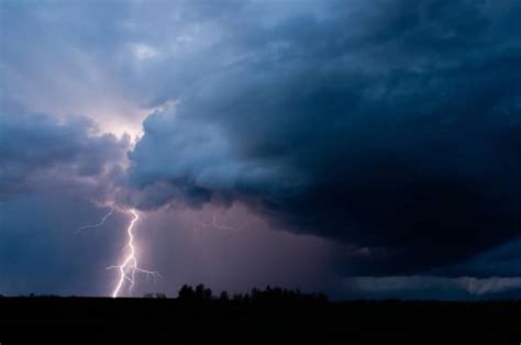 Isolated Vs Scattered Thunderstorms What Is The Difference Weather