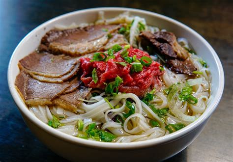 The Correct Way To Pronounce Phở And Other Popular Vietnamese Dishes
