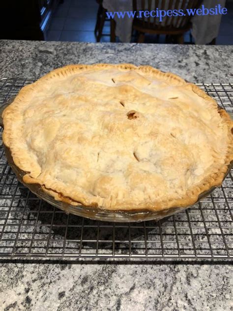 This homemade apple pie is just what your dessert table needs for the holidays. homemade apple pie. - Recipes Website