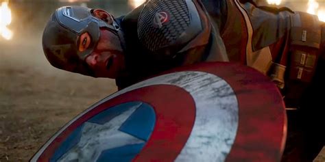The red, white, and blue weapon is his trademark along with his blue suit. Chris Evans Auctioning Screen-Used Captain America Shield ...