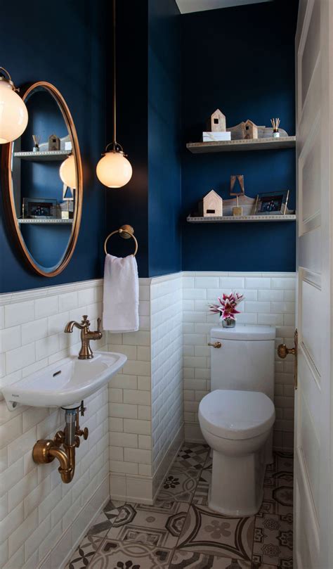 10 Small Bathroom Wall Ideas