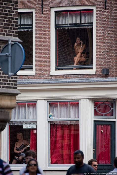 Types of girls & prices. Red Light District in Amsterdam (23 pics)
