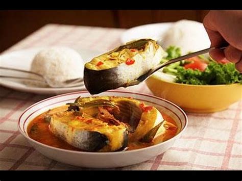 Sejatinya gulai ikan adalah masakan yang berasal dari daerah sumatera barat yang juga populer dengan nama gulai pangek masin. Gulai Tempoyak Ikan Patin - YouTube