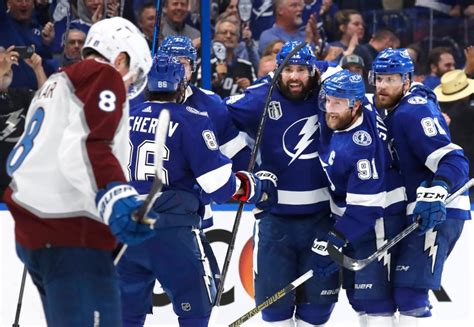 Lightning Dominate Avalanche In Game 3 Rout To Cut Series Deficit