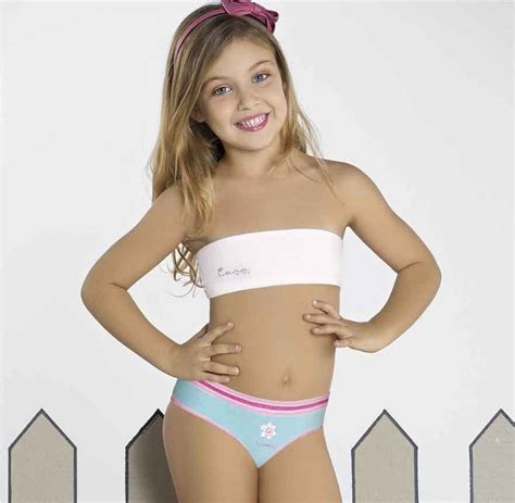 Álbumes 104 foto niñas modelos de 13 años ropa interior mirada tensa