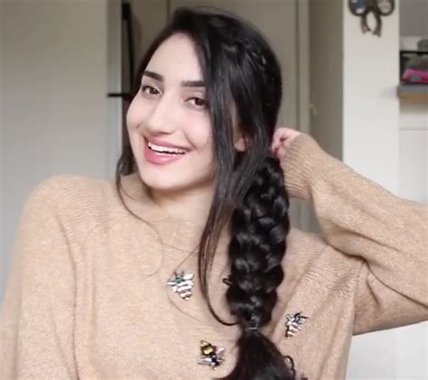 Over 3 Million People Have Watched This Womans Intricate Braid Hack
