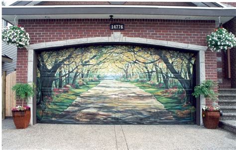 Unique Garage Doors That Mesmerize You With The Imaginative Designs