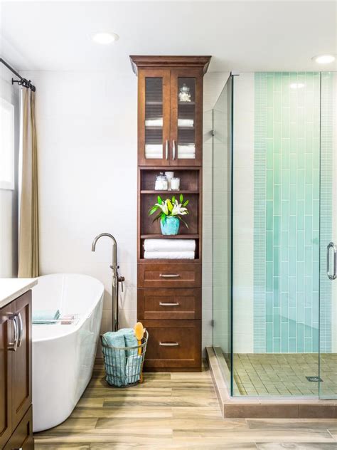 Built in linen cabinet sawdust girl. Small Bath With Custom Linen Cabinet | Clever bathroom ...