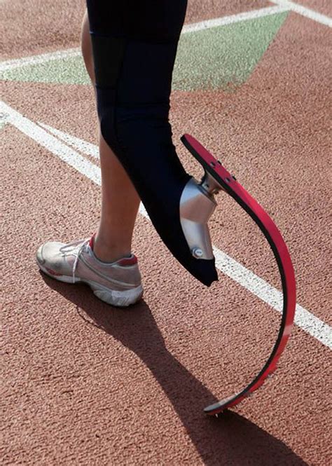 Prosthetic Blade For Running Prostheticlimb Athlete Prosthetic Leg Leg Prosthetics Running