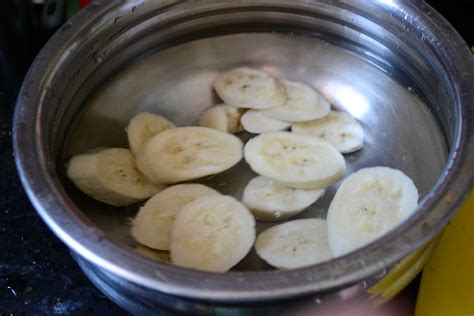 Bananas Empanada Bananas Frita Recipe Gayathris Cook Spot