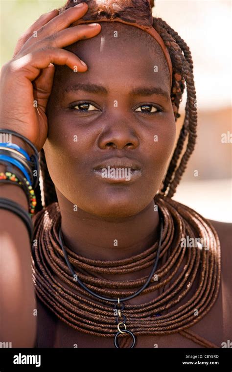 Junge Himba Frauen Stockfotos Und Bilder Kaufen Alamy