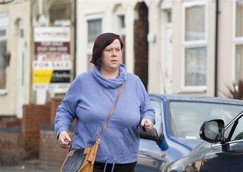 white dee reveals suicide attempt after benefits street fame metro news