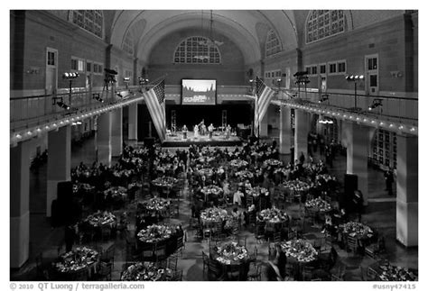 Black And White Picturephoto Gala Great Hall Of Immigration Museum