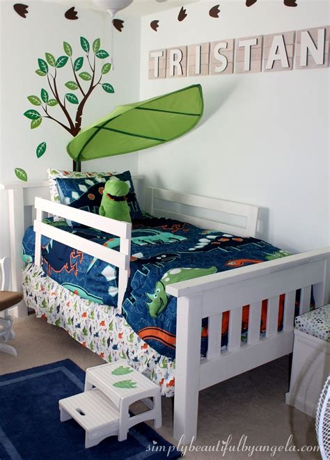 Diy safety rail for a toddler bed in 2019. DIY Toddler Beds For Decors With Personality And Playful Appeal