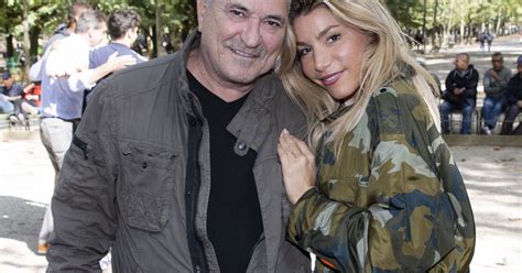 Grâce au confinement, ils se sont considérablement rapprochés. Jean-Marie Bigard : Joli mot d'amour de Lola Marois pour ...