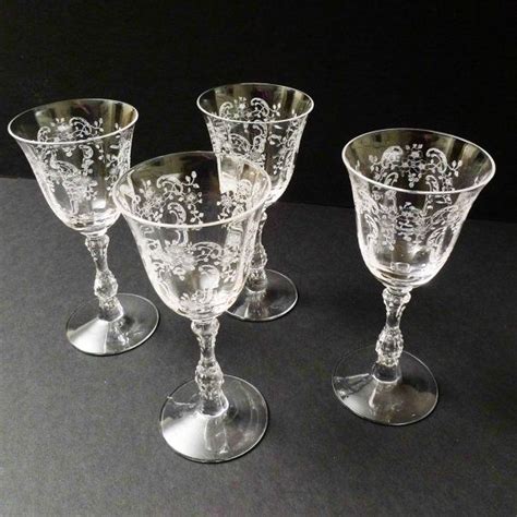 Wine Glasses In Meadow Rose Clear By Fostoria Set Of 4 Etsy Wine Glasses Fostoria Fostoria