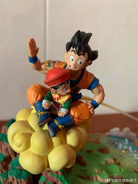 Picking up after the events of dragon ball, goku has matured and continues his adventures with his son gohan as they face off against powerful villains like vegeta. Dragon Ball Z: Kakarot, des photos de la figurine incluse ...