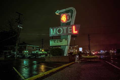 Trashy Motel Columbus Ohio Rstreetphotography