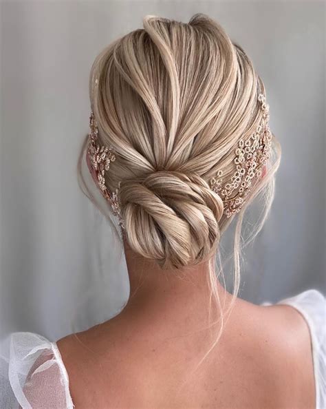 23 Gorgeous Bridesmaid Hairstyles The Glossychic